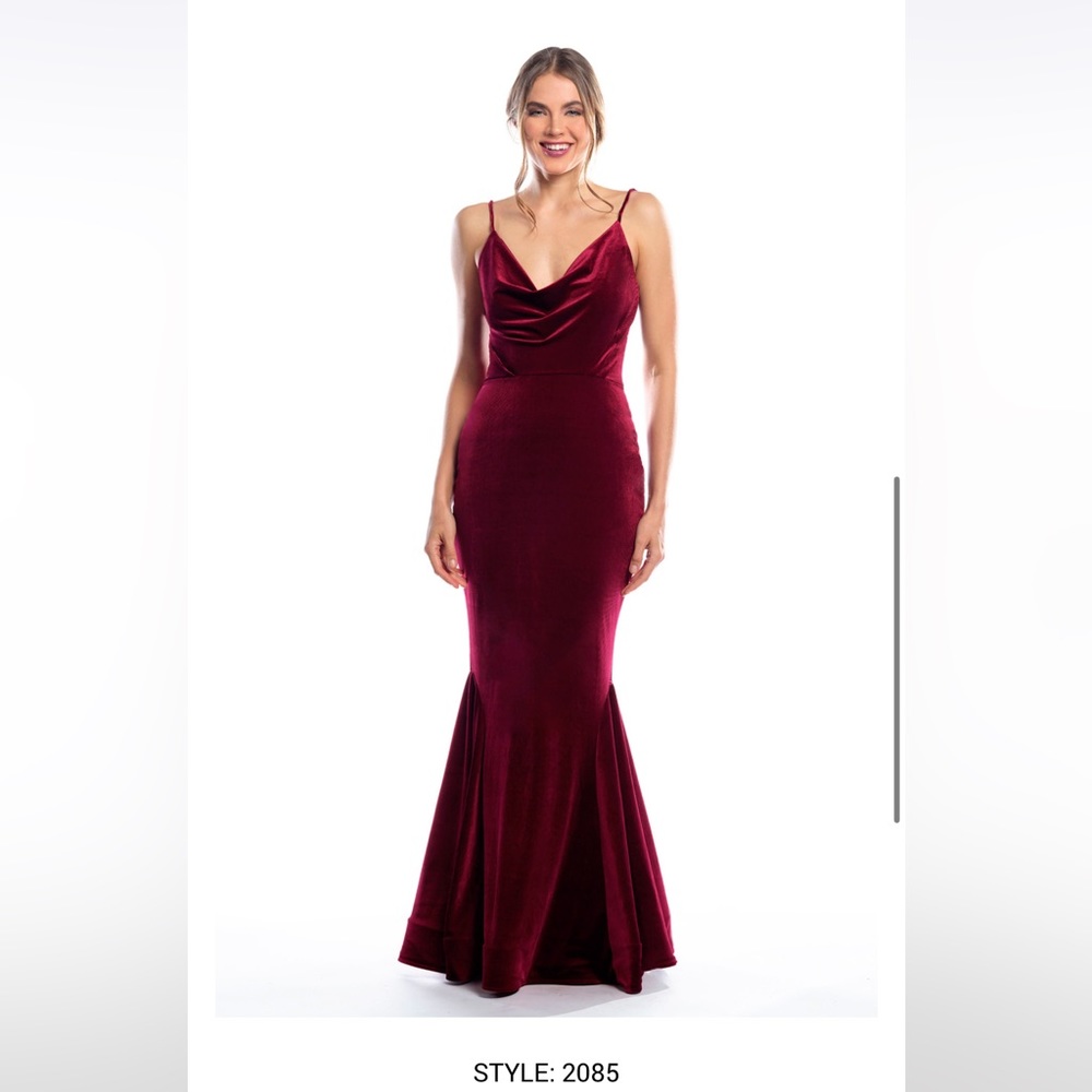 Bella bridesmaid Bari Jay Style 2085 Burgandy